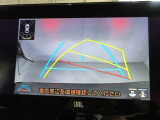 バックガイドモニターで、後方を確認しながら安心して駐車することができます。運転初心者も熟練者も必須の機能ですよ!