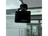 バッグミラーにより車線変更など後方の状況を把握しやすく快適なドライブを支えます。