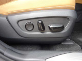 運転席・助手席8Way調整式パワーシート(運転席ポジションメモリー/運転席電動ランバーサポート付)