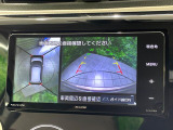 【マルチアラウンドモニター】専用のカメラにより、上から見下ろしたような視点で360度クルマの周囲を確認することができます☆死角部分も確認しやすく、狭い場所での切り返しや駐車もスムーズに行えます。