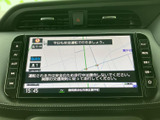 目的地までスムーズに案内。安全運転をサポートする高機能ナビゲーションシステムが搭載されています。ドライブの不安を解消し、快適な移動を約束します。