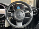 ◆LIBERALAは、輸入車選びの新たなスタイルを提案するインポート・セレクト・ブランドです。オーナー様となる方がクルマから直接感じる感性を第一にした、最良の一台との出会いをコーディネートいたします。