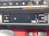 【シートヒーター&ベンチレーション】夏場は涼しい風でお尻や背中の熱やムレを防ぎ、冬はエアコンよりも早く温まってポカポカに!季節を問わず快適に過ごせます。