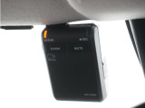 ◆ドライブレコーダー◆映像・音声などを記録する自動車用の装置です。 もしもの事故の際の記録はもちろん、旅行の際の思い出としてドライブの映像を楽しむことができます。