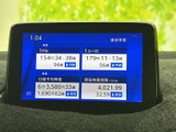 停車中に楽しめるTV機能。ニュースや番組をチェックして、待ち時間を有効活用できます。長距離ドライブのお供にも最適です。