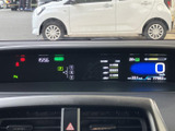 洗練されたデザインのメーターパネル。視認性に優れ、運転に必要な情報を的確に把握できます。運転状況が一目で分かります。