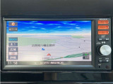 純正ナビゲーション。地上デジタル放送・CD再生・Bluetooth接続