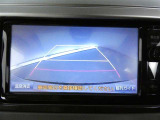 バックガイドモニターで、後方を確認しながら安心して駐車することができます。運転初心者も熟練者も必須の機能ですよ!