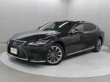LEXUS(レクサス)ブランドのフラッグシップセダン「LS」です。