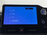 いまや必須装備「ナビゲーション」搭載!知らない場所に、スイスイッとドライブ。なんて便利な機能でしょうか?もう、これなしではハンドルを握れませんね!でも、運転中の操作は危険ですのでご注意ですね♪