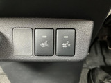視認性の高いメーターは、運転に必要な情報を的確に伝えます。速度やエンジン回転数などを一目で確認でき、安全運転をサポートします。