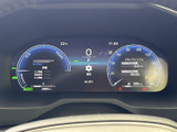 メーターパネルは視認性に優れ、運転に必要な情報をわかりやすく表示します。直感的な操作で、安全運転をサポートします。