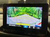 【バックカメラ】駐車時に後方がリアルタイム映像で確認できます。大型商業施設や立体駐車場での駐車時や、夜間のバック時に大活躍!運転スキルに関わらず、今や必須となった装備のひとつです!