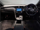 ◆インテリアパネル◆視界広々で非常に運転しやすくロングドライブでも疲れを感じさせないすっきりとまとまったインパネ周りです。
