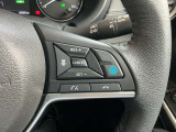 プロパイロットは前を走行するクルマを検知しアクセル、ブレーキをコントロールして車間距離を保つ手助けをしてドライバーの運転負担を軽減します。