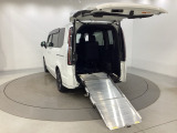 ステップワゴン 1.5 スパーダ スロープ(2列目) 4WD 
