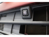 パノラミックビューモニター装備車です。フロントカメラ・サイドカメラ装備になります。