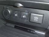 運転席・助手席あたたかシートヒーター付です☆冬場はヒーターの為のエンジン始動を抑えられるので低燃費につながります☆