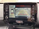 バックガイドモニターで、後方を確認しながら安心して駐車することができます。運転初心者も熟練者も必須の機能ですよ!