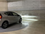 LEDヘッドランプです。十分な明るさを保ちつつも消費電力が少なく、バルブ寿命も長いのが特徴です。瞬時にMAXの光量を発揮するのもLEDならではです。