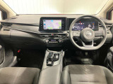 運転席からの視界が左右に広く隅々まではっきりと見渡せます。車の前端も把握しやすく安心して運転できます。