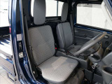 このお車の在庫状況は西脇ユーカーランド専用ダイヤル 0078-6002-9499080へお問合せ下さい♪