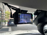 万が一の備えに!車両前後の状況を映像で記録する、ドライブレコーダーを装備しております。