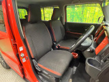 ドライバーによって運転しやすいポジションは異なり、あの車はどうなのか不安なこともありますよね。気になるお車は店頭で乗り込んでご確認いただけます♪