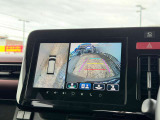 バックモニターもついているので、バック駐車も安心です♪