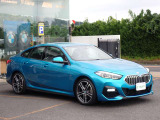 BMW在庫保有台数常時100台以上!ご来店の際はBMW本店(厚木市下荻野140-1)にご来店ください!弊社自慢の全天候型ショールーム!BMW在庫保有台数常時100台以上ございます!