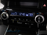 ★使いやすさや安全性を追求したステアリング周り!高級車ゆえにスイッチ類が多いのも特徴ですね!考え尽くされた配置ですぐに使いこなす事が出来ますのでご安心下さい!是非、体感してみて下さい!!