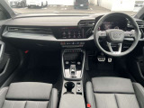 A3セダン 30 TFSI Sライン 