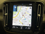 【9インチタッチスクリーン純正HDDナビ】「Apple Car Play」「Android Auto」対応のボルボ先進ナビゲーション「SENSUS」。最新地図データへ無料更新してお渡しします。