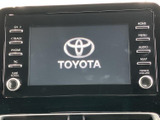 操作しやすいパネルレイアウトで、運転中でも安全にナビやオーディオを操作できます。快適なカーライフをサポートします。