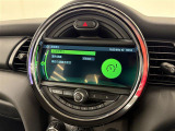 ◆LIBERALAは、輸入車選びの新たなスタイルを提案するインポート・セレクト・ブランドです。オーナー様となる方がクルマから直接感じる感性を第一にした、最良の一台との出会いをコーディネートいたします。