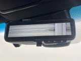 【デジタルインナーミラー】後席の大きな荷物や同乗者で後方が確認しづらい時でも安心!カメラが撮影した車両後方の映像をルームミラー内に表示。クリアな視界で状況の確認が可能です!