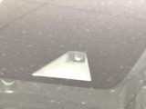 【エマージェンシーブレーキ】走行中に前方の車両等を認識し、衝突しそうな時は警報とブレーキで衝突回避と被害軽減をアシスト。より安全にドライブをお楽しみいただけます。