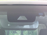 【トヨタセーフティセンス】走行中に前方の車両等を認識し、衝突しそうな時は警報とブレーキで衝突回避と被害軽減をアシスト。より安全にドライブをお楽しみいただけます。