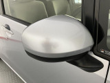 快適にお乗りいただくために、外装を美しく仕上げるだけではなく、内装も細部にいたるまで徹底した清掃・洗浄を実施しております。