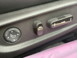 ステアリングヒーターを内蔵。冬場の運転でも表面の温度を快適に保ちます。