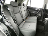 ゆとりある広々とした車内空間は、ドライブを始め買い物やレジャーなど、幅広く活躍します。一人でもみんなとでもお出かけを楽しみましょう!