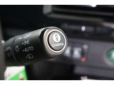 純正のマルチビューカメラが装備されています!上から見下ろしたような視界のカメラが駐車をサポートします!