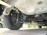 お車を安心してお乗りいただく為には、足回りの定期点検が欠かせません。サービスサポート(有償保証)では無料点検もご提供しており、安心のカーライフをお過ごしいただけるサポート体制が整っています。
