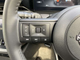 ステアリングスイッチです。ハンドルを握りながら音量調整や選局が出来ます♪