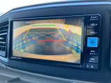 【バックモニター】車庫入れなど車を後進させる際に後方の映像を映し出すカメラで、その映像はカーナビの画面に映し出される便利な機能ですよ☆※搭載しているナビ/オーディオ等は、現状渡しとさせて頂きます。
