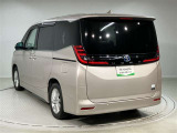 弊社の商品車両は横浜本牧にあります本部で隅々までチェックを行い、トヨタの厳しい商品基準をクリアした車両を展示しています。ご安心してお選びいただけます。