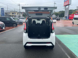 ラゲッジスペースも広々していて荷物もたくさん載りそうです。普段のお買い物もこれだけのスペースがあれば安心です。