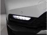 フォグライトは明るいLEDです。夜間運転時・雨天時・濃霧時と視界の確保を補助してくれます!見た目もクール!