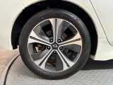タイヤサイズは215/50R17です☆