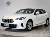 BMW 120アルピンホワイト☆ワンオーナー☆テクノロジーPKG☆スポーツシート☆ヘッドアップディスプレイ☆アクティブクルーズコントロール☆全周囲カメラ☆電動トランク☆シートヒーター☆